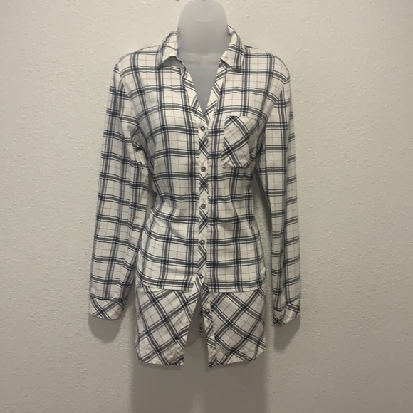 J. Jill Tops - J JILL Top Shirt stripped Black and white Size S